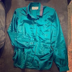 Cute polka dot dress shirt